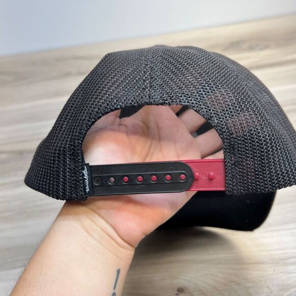 Travis Mathew Snapback Mesh Hat Black One Size Embroidered Flexfit 110